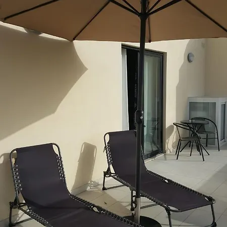 Daire The Sea Across The Road Penthouse 5