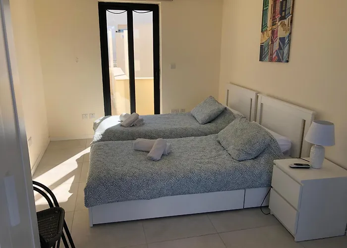 Apartmán The Sea Across The Road Penthouse 5 *